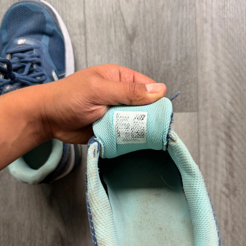 New Balance women new